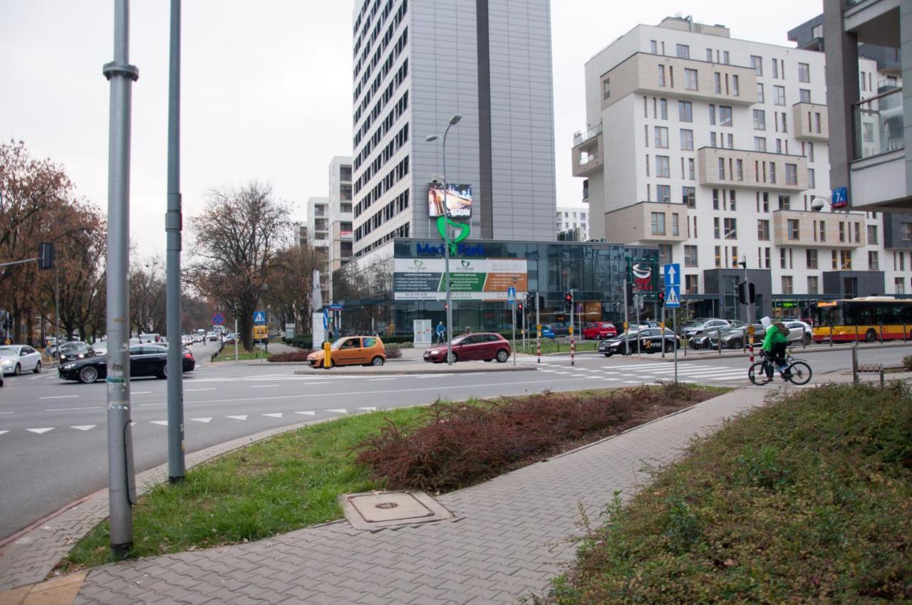Apartament Cybernetyki Mokotow Warszawa Exteriör bild