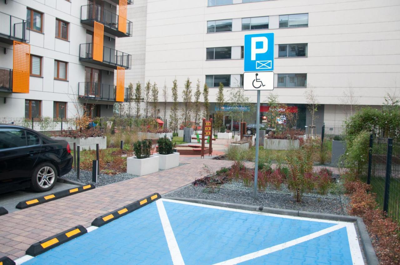 Apartament Cybernetyki Mokotow Warszawa Exteriör bild