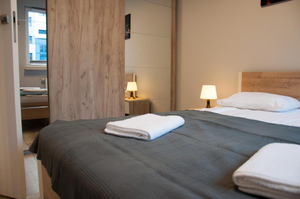 Apartament Cybernetyki Mokotow Warszawa Exteriör bild