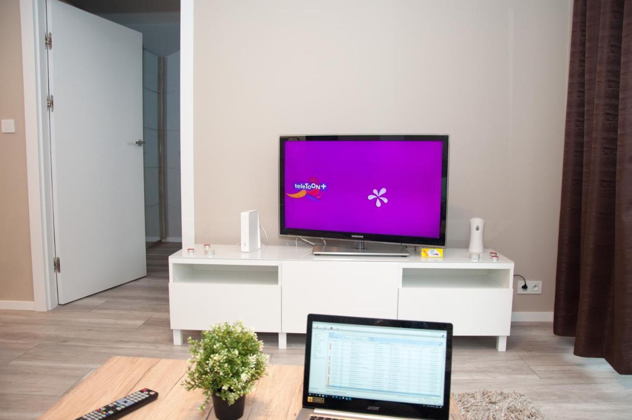 Apartament Cybernetyki Mokotow Warszawa Exteriör bild
