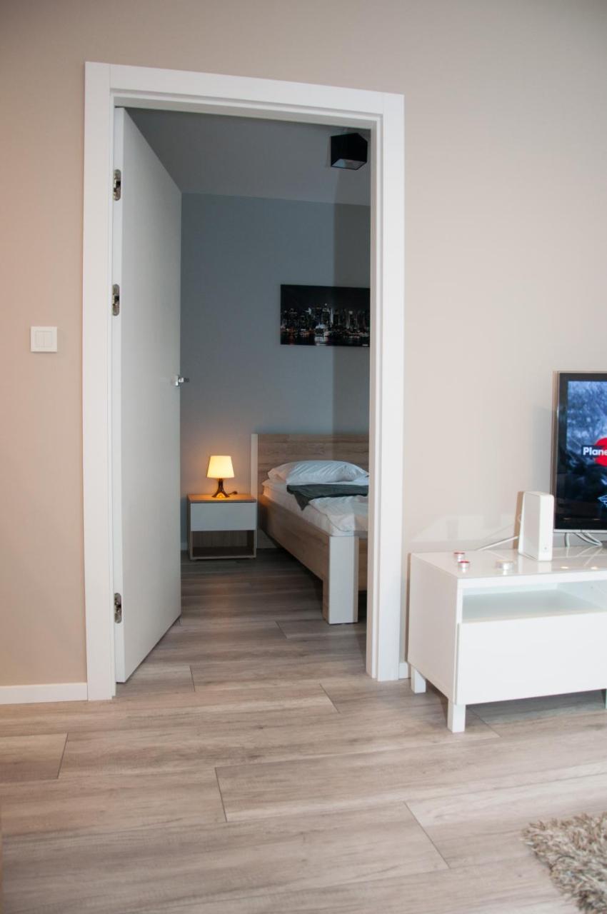 Apartament Cybernetyki Mokotow Warszawa Exteriör bild