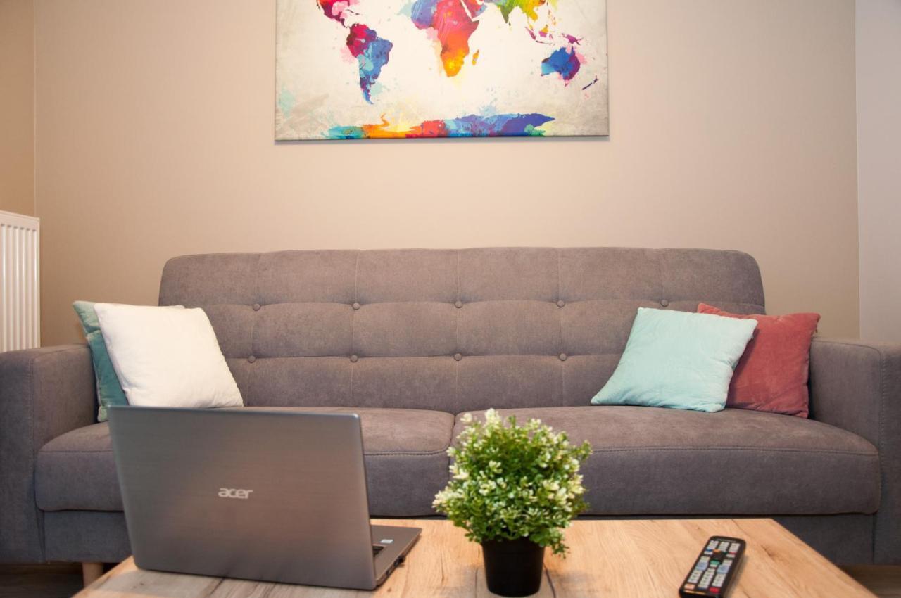 Apartament Cybernetyki Mokotow Warszawa Exteriör bild